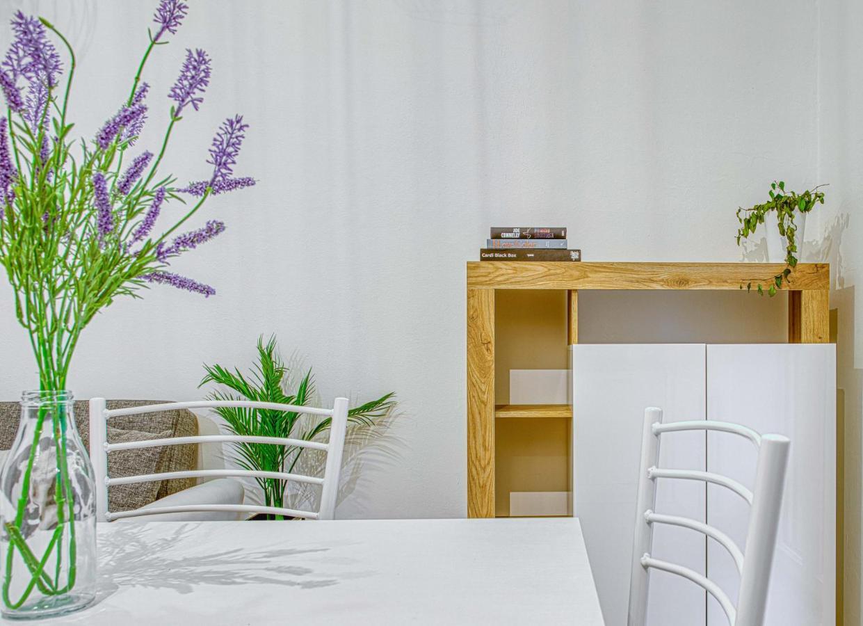 ミラノJoivy Warm And Inviting Flat With Balconyアパートメント エクステリア 写真