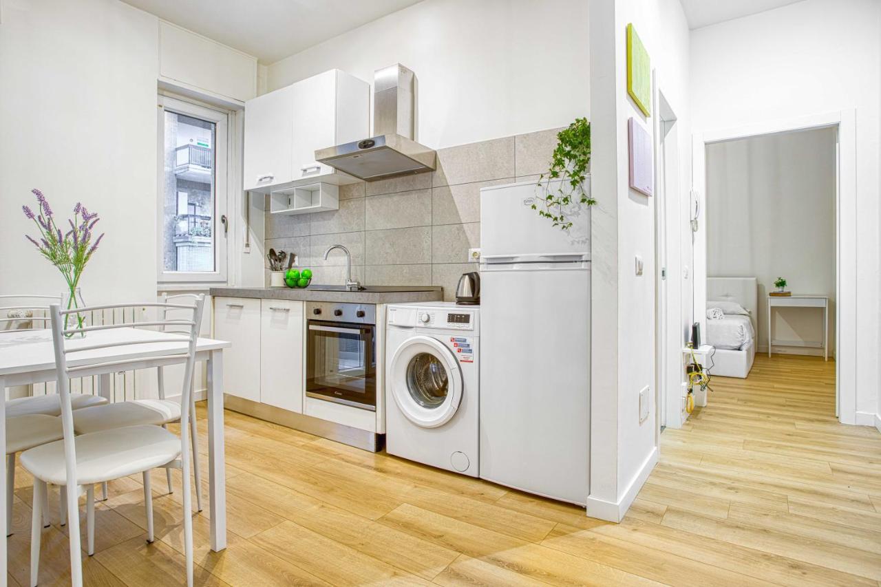 ミラノJoivy Warm And Inviting Flat With Balconyアパートメント エクステリア 写真